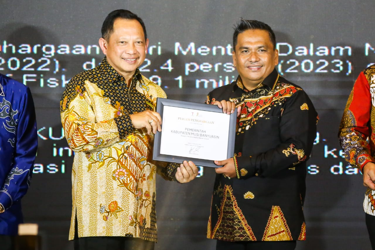  Apriyadi, Penjabat Kepala Daerah di Sumsel Peraih Penghargaan Tempo Grup   Selasa, 29 Agustus 2023 